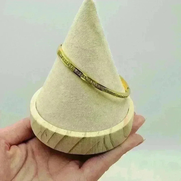 Golden Inlaid Zircon Rhinestones Bangle - Picture 6 of 8